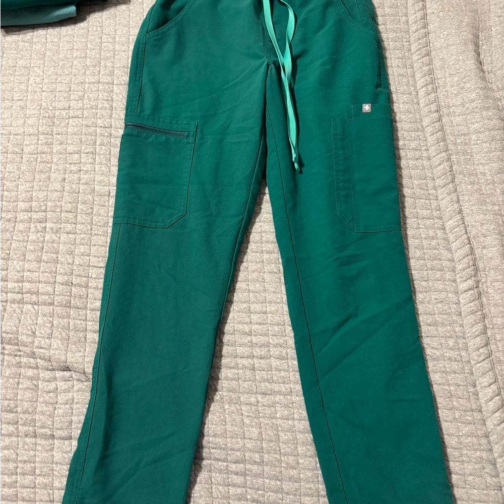 Figs Woman’s Scrub Pants